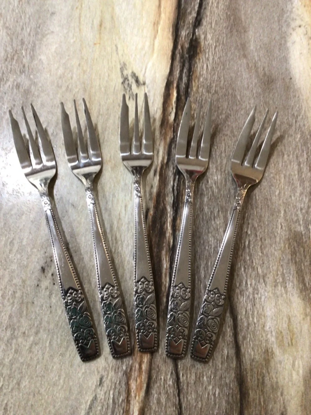 Vintage Rostfrei Germany Dessert Cocktail Forks Set of 5 Ornate Rose 5.75”.